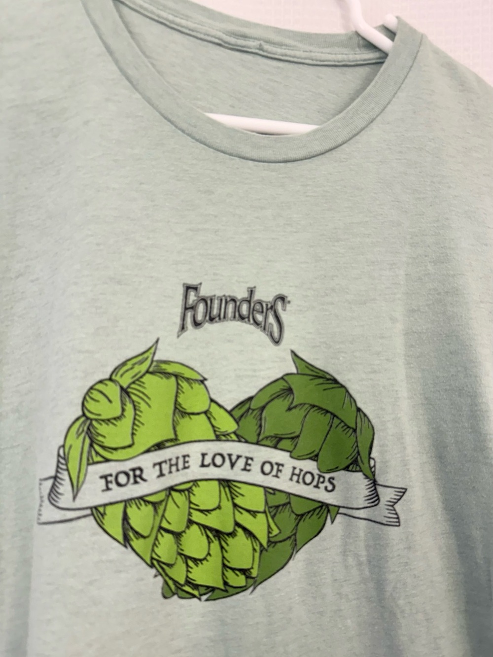 Men Size S
T-Shirt Cotton-Polyester 
Accent: Logo